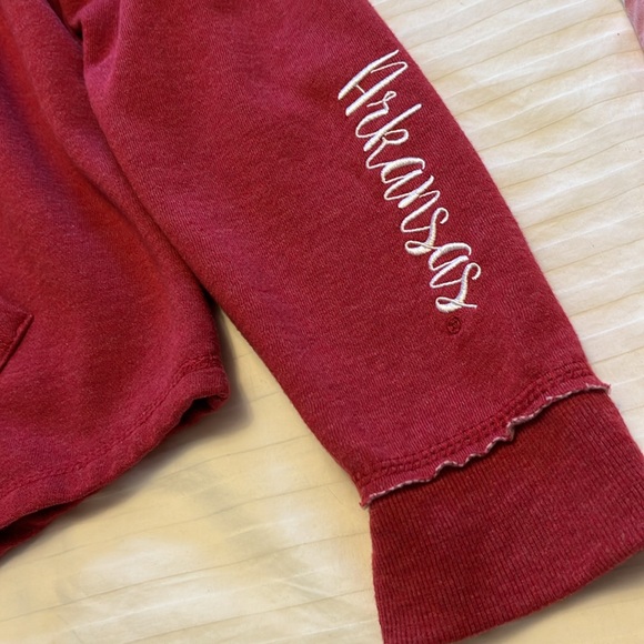 Colosseum Arkansas Razorbacks Red Hoodie Sweatshirt Size Lg fits more like med. - Picture 6 of 14